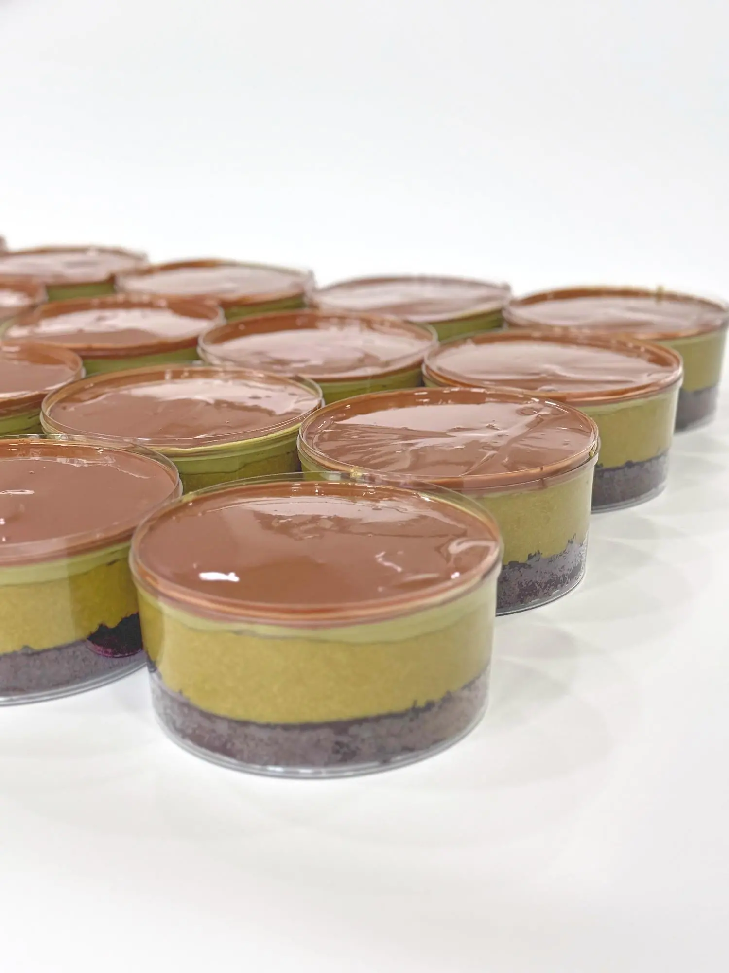 Pistachio Kunafa Cake - Image 4